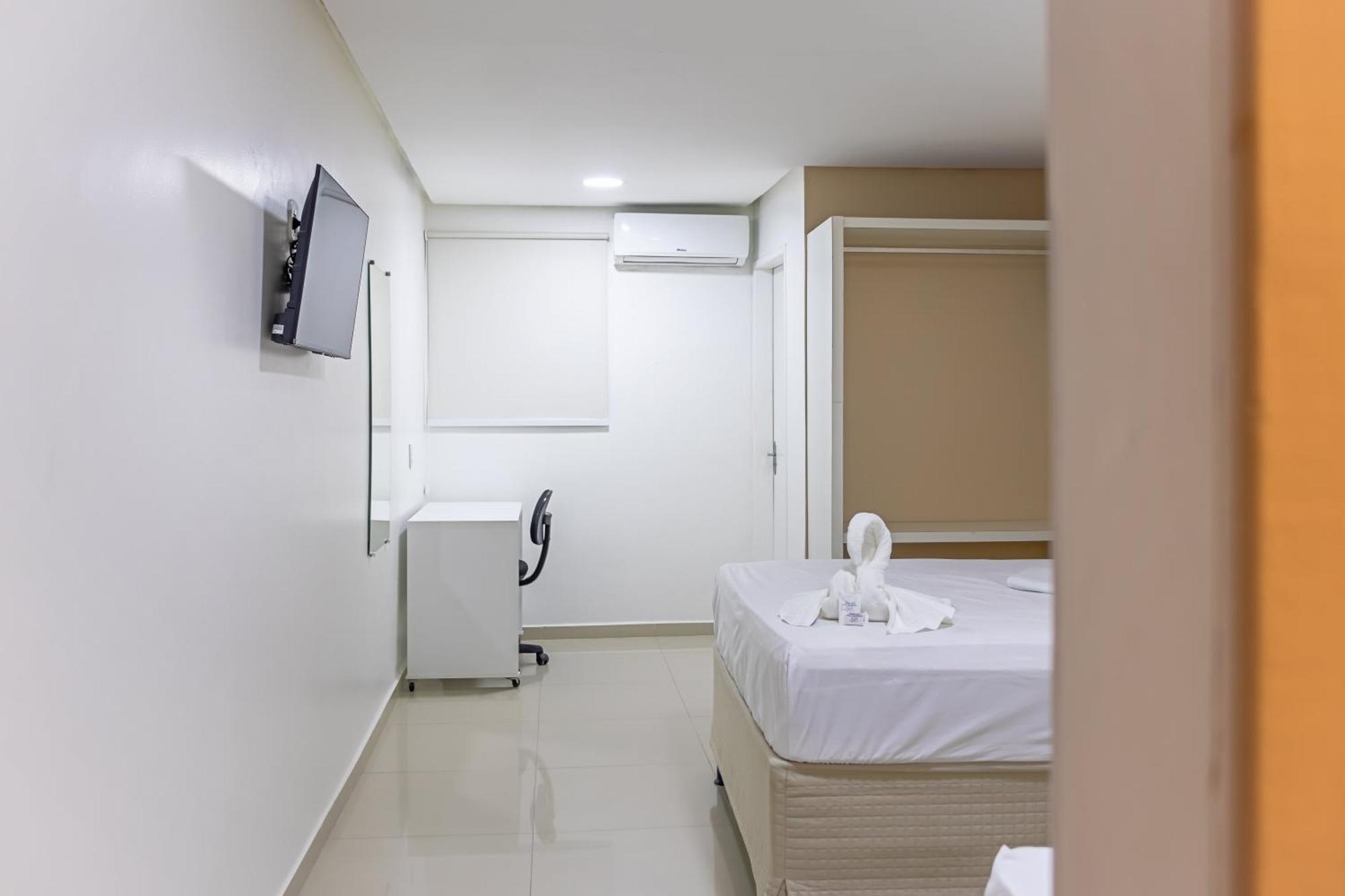Falcao Hotel 阿拉皮拉卡 外观 照片